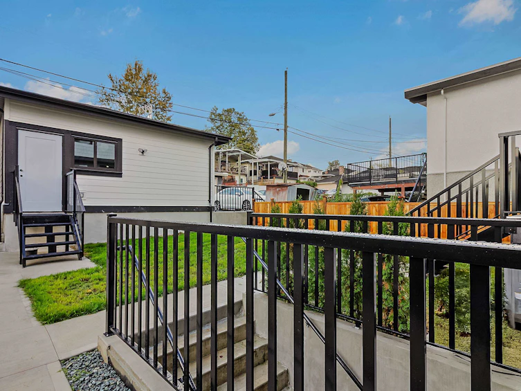583 E 60th Avenue, Vancouver, BC, V5X 2A2 - 30