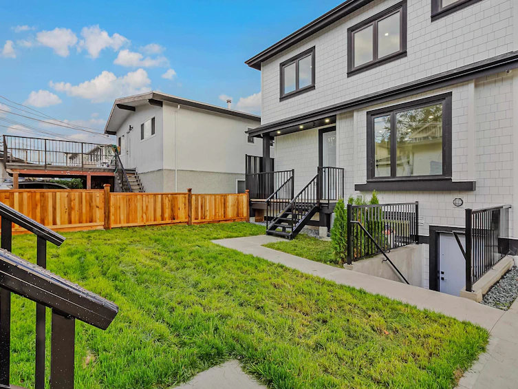 583 E 60th Avenue, Vancouver, BC, V5X 2A2 - 31
