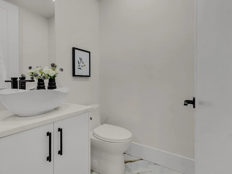 583 E 60th Avenue, Vancouver, BC, V5X 2A2 - 13