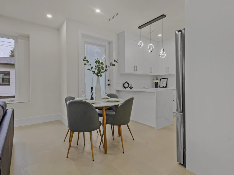 583 E 60th Avenue, Vancouver, BC, V5X 2A2 - 5