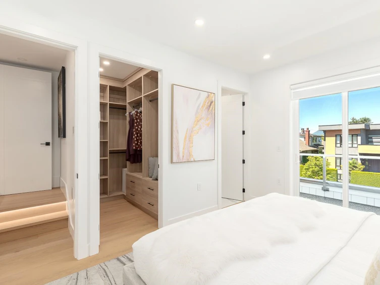 2888 W 29th Avenue, Vancouver, BC, V6L 1Y1 - 9