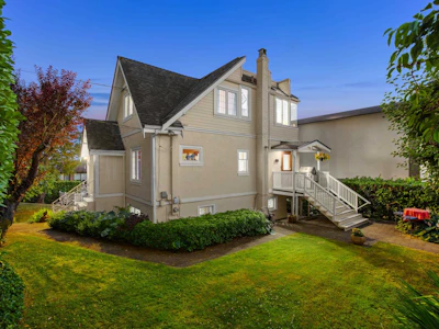 1104 Esquimalt Avenue - 5