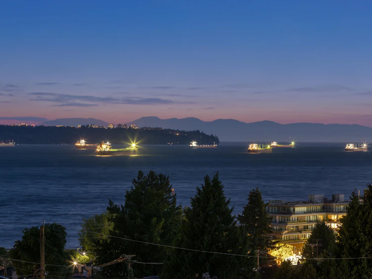 1104 Esquimalt Avenue, West Vancouver, BC, V7T 1K1 - 37
