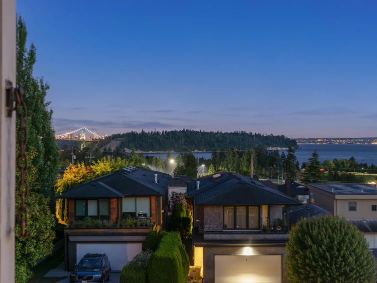 1104 Esquimalt Avenue, West Vancouver, BC, V7T 1K1 - 35
