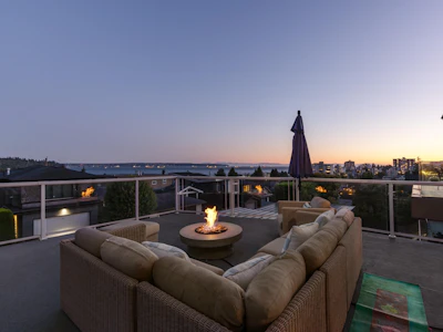 1104 Esquimalt Avenue - 2