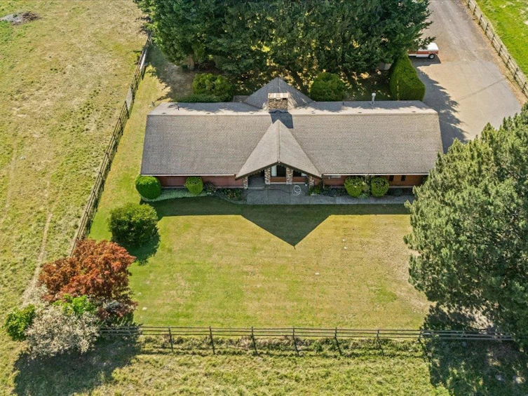 4933 Browne Road, Chilliwack, BC, V2R 4R3 - 2