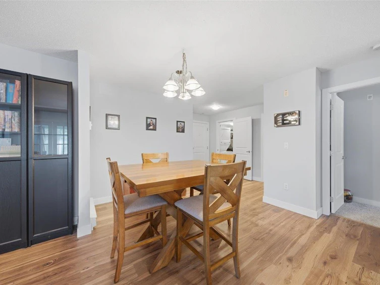 212-12020 207a Street, Maple Ridge, BC, V2X 8V2 - 11