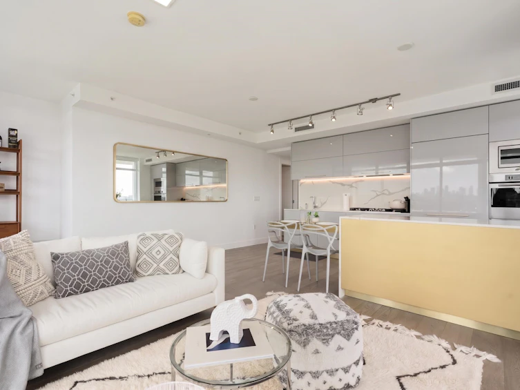 1903-4488 Juneau Street, Burnaby, BC, V5C 0M4