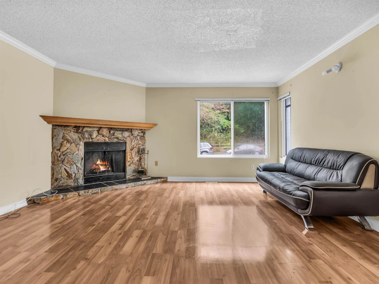 14783 101 Avenue, Surrey, BC, V3R 7H7 - 5