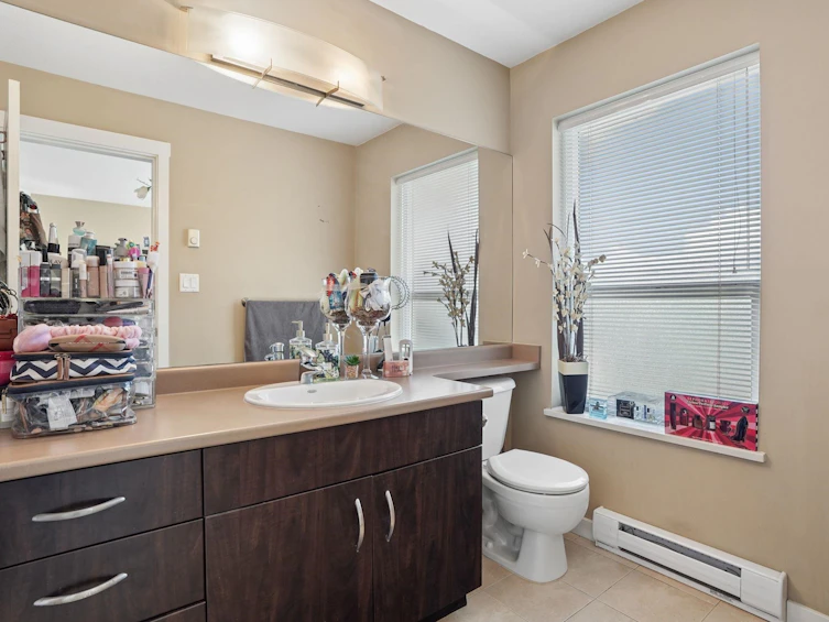 11-22380 Sharpe Avenue, Richmond, BC, V6V 0A1 - 11