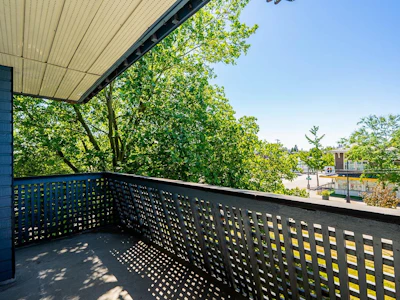 207-17661 58a Avenue - 2