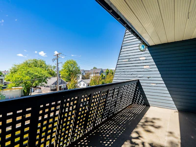207-17661 58a Avenue - 2