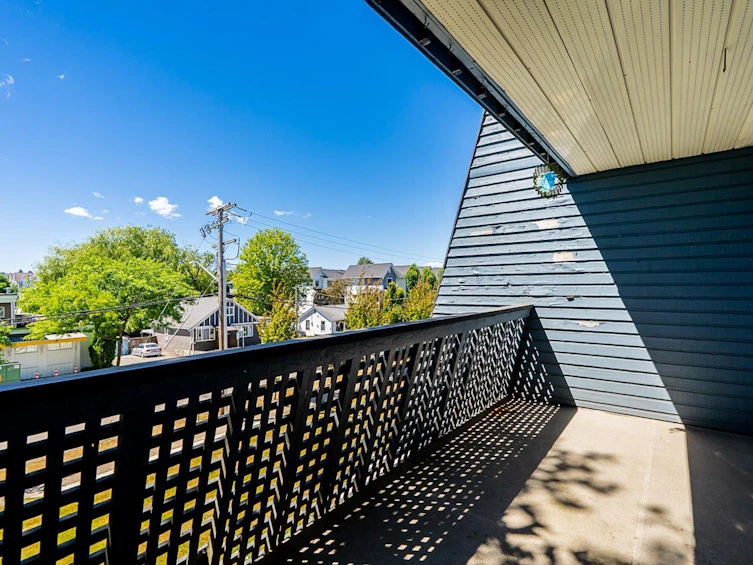207-17661 58a Avenue, Surrey, BC, V3S 1N4 - 2