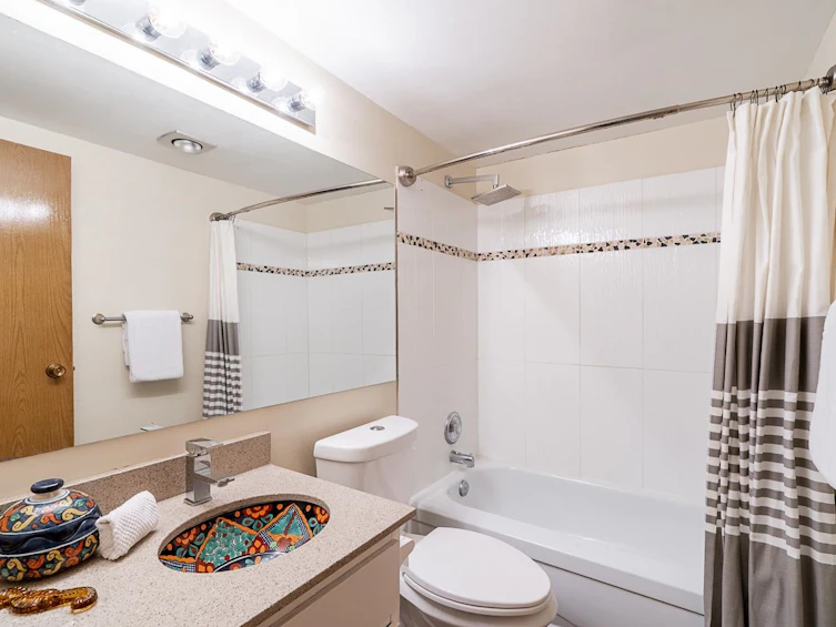207-17661 58a Avenue, Surrey, BC, V3S 1N4 - 19
