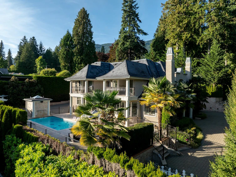 2912 Mathers Avenue, West Vancouver, BC, V7V 2K1 - 4