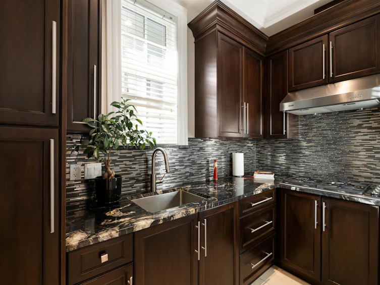 2912 Mathers Avenue, West Vancouver, BC, V7V 2K1 - 22