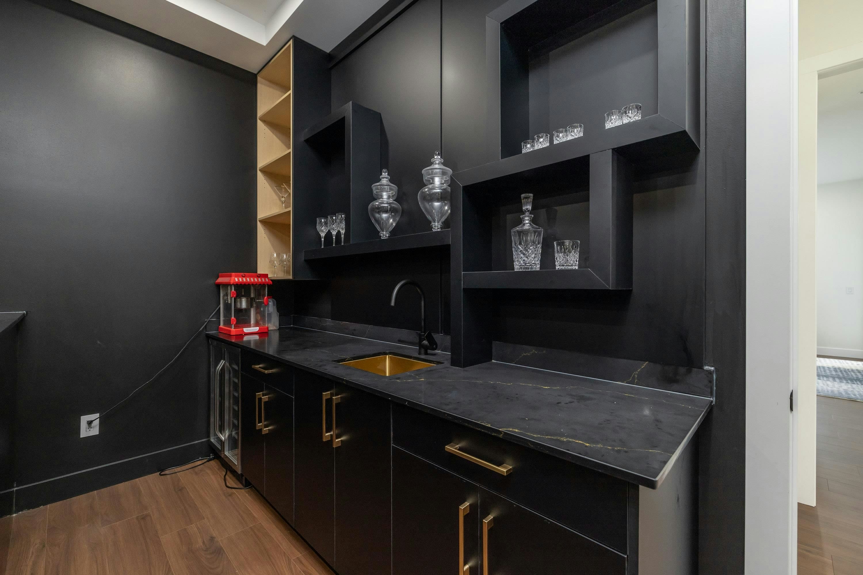1421 Barberry Drive, Port Coquitlam, BC, V3B 1G2 - 21