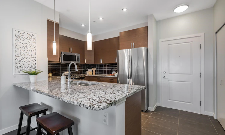 308-288 Hampton Street