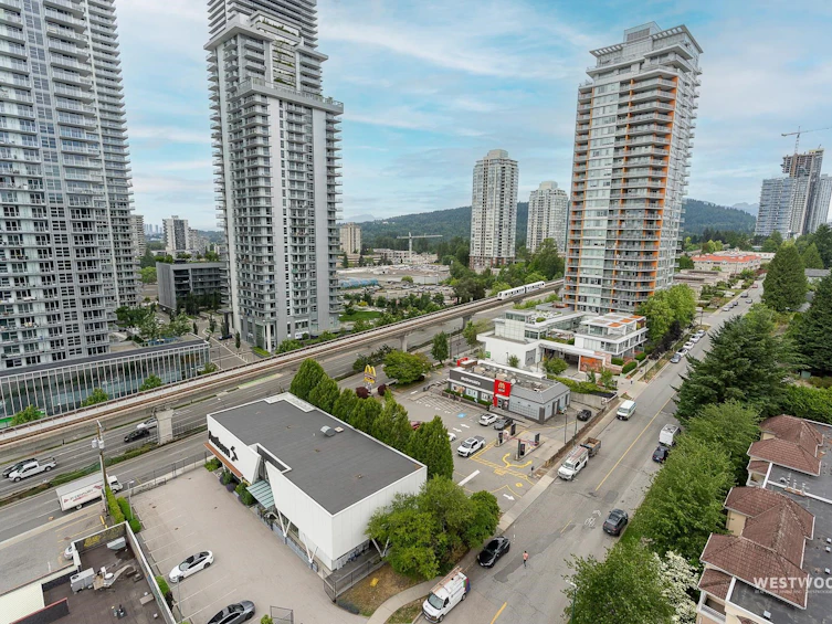 1403-518 Whiting Way, Coquitlam, BC, V3J 0H7 - 9