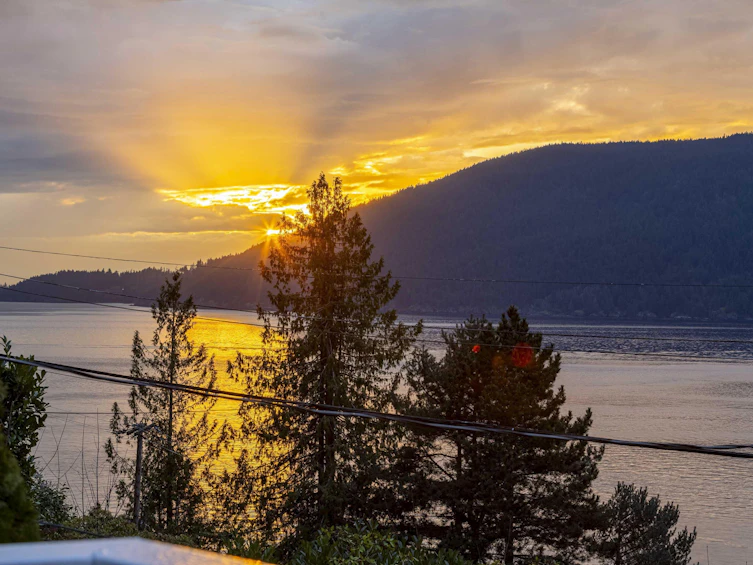 6252 Wellington Avenue, West Vancouver, BC, V7W 2H4 - 10