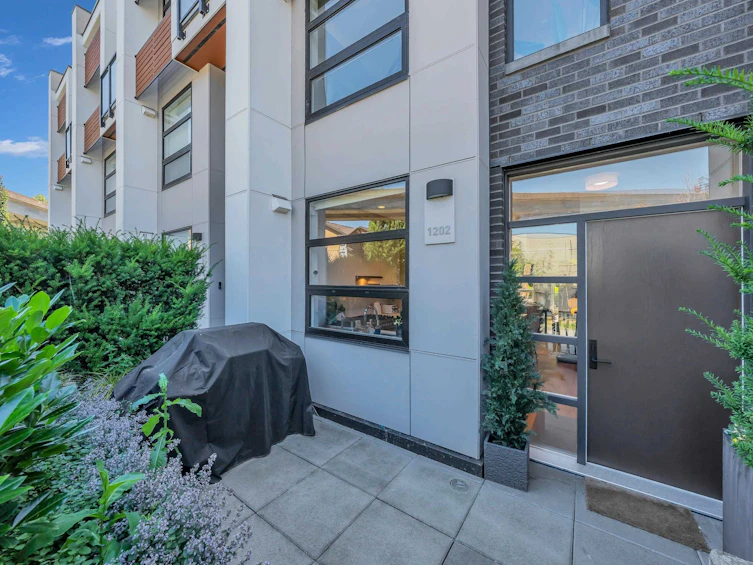 1202-6085 Irmin Street, Burnaby, BC, V5J 5C5 - 35