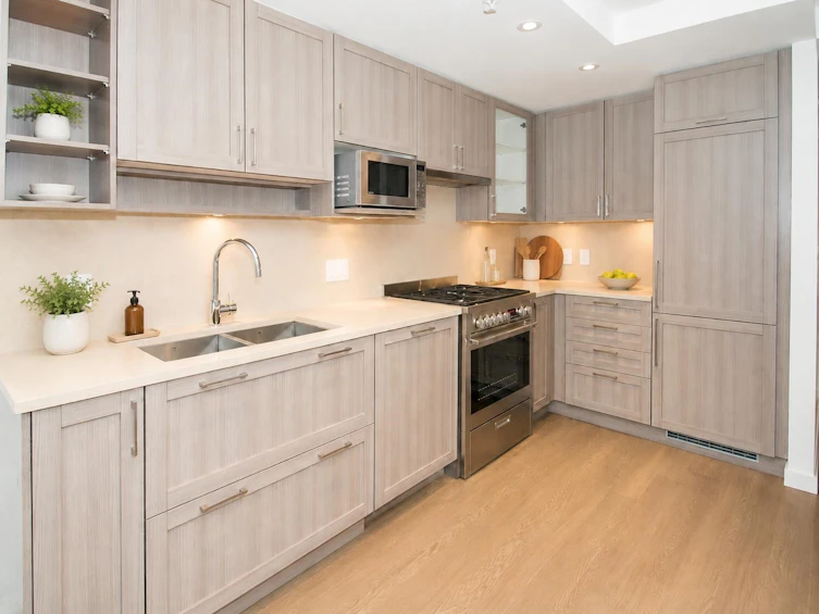 3104-5665 Boundary Road, Vancouver, BC, V5R 0E4 - 2