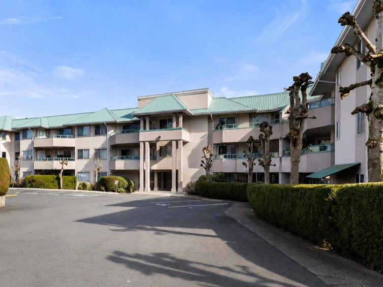 215-33175 Old Yale Road, Abbotsford, BC, V2S 2J4