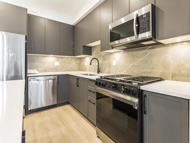 611-3480 146a Street, Surrey, BC, V4P 0H6 - 6