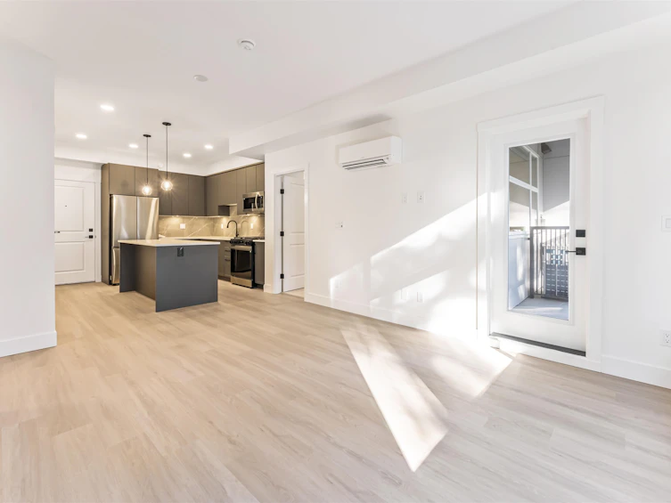 611-3480 146a Street, Surrey, BC, V4P 0H6 - 11