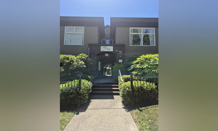20-2120 Central Avenue