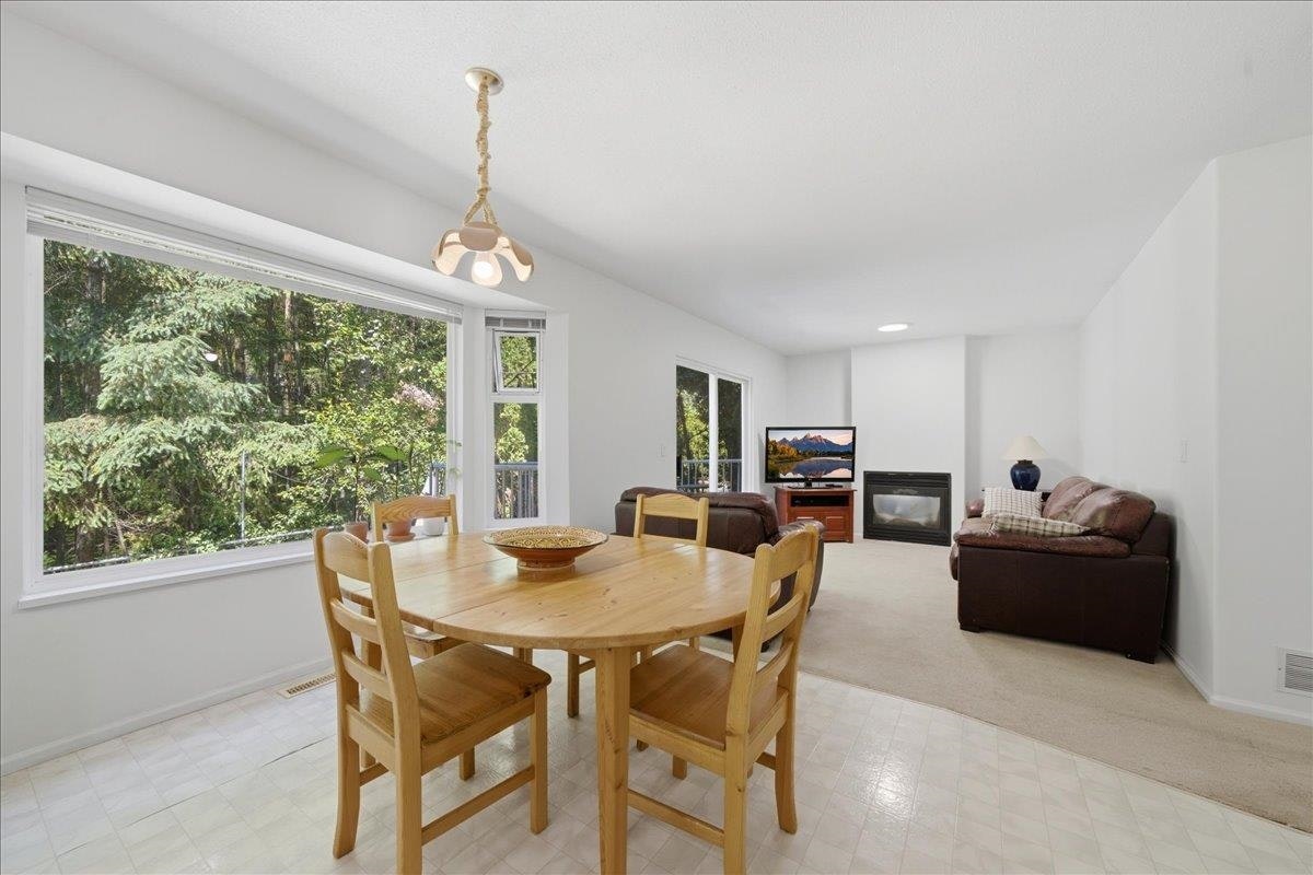 1594 Plateau Crescent, Coquitlam, BC, V3E 3B3 - 11