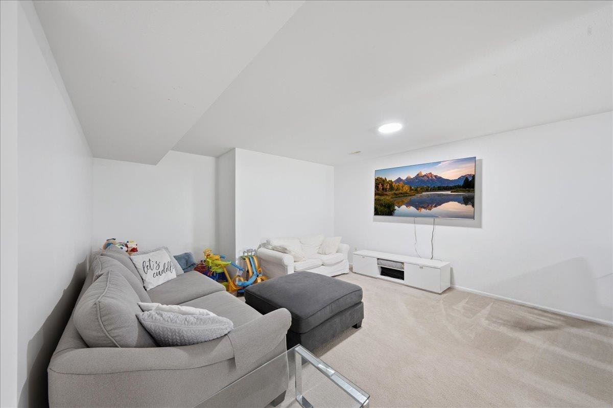 1594 Plateau Crescent, Coquitlam, BC, V3E 3B3 - 25