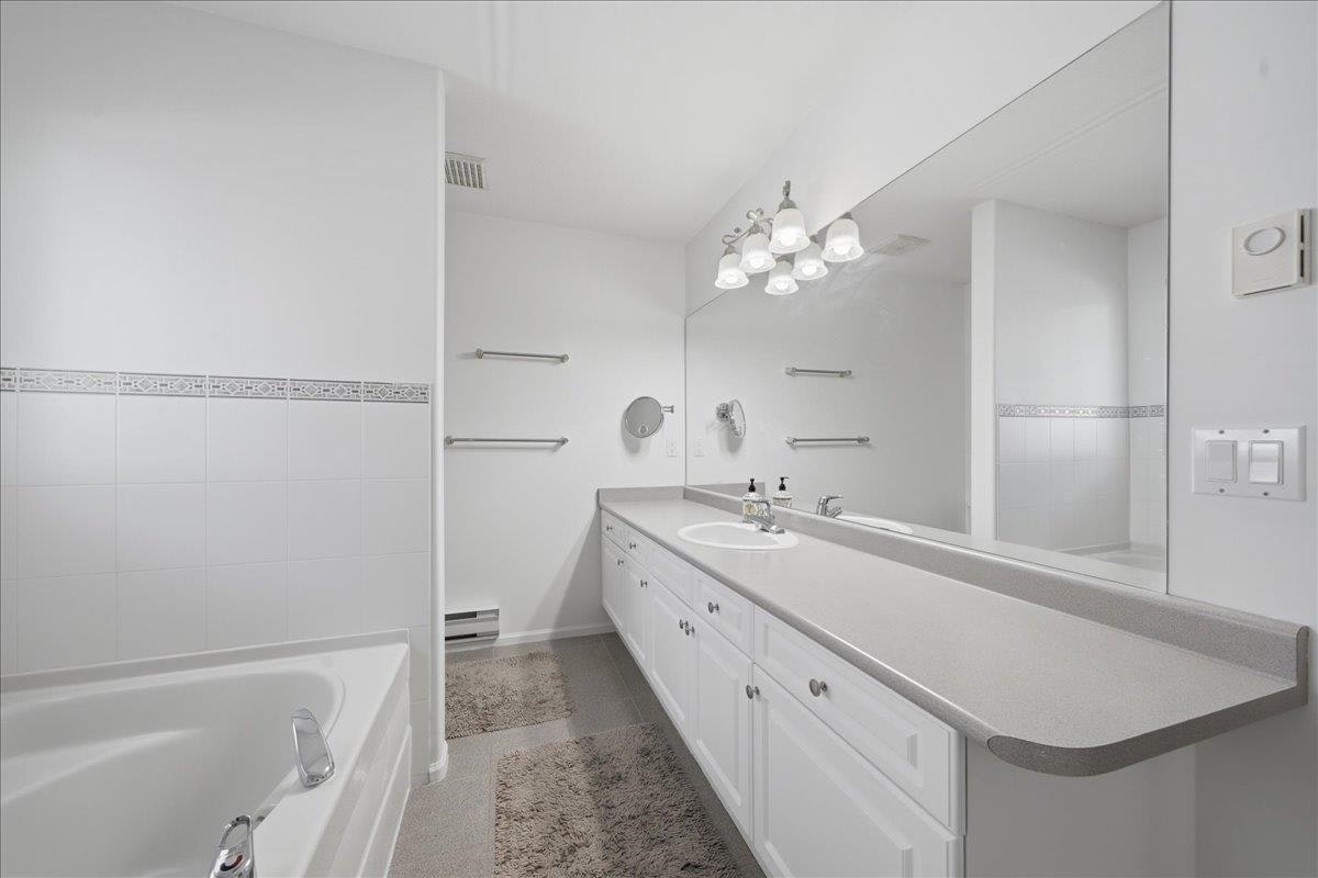 1594 Plateau Crescent, Coquitlam, BC, V3E 3B3 - 19