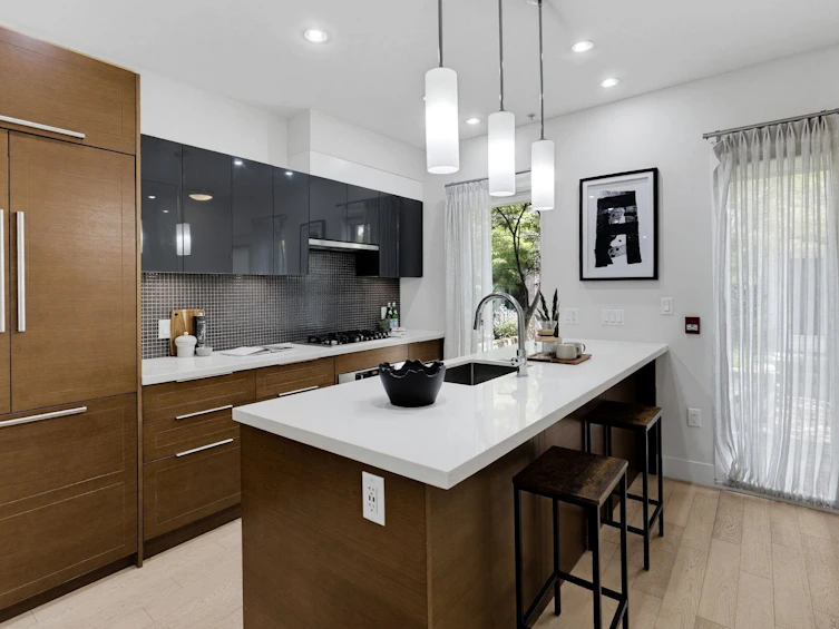 637 Victoria Drive, Vancouver, BC, V5L 0C3 - 10