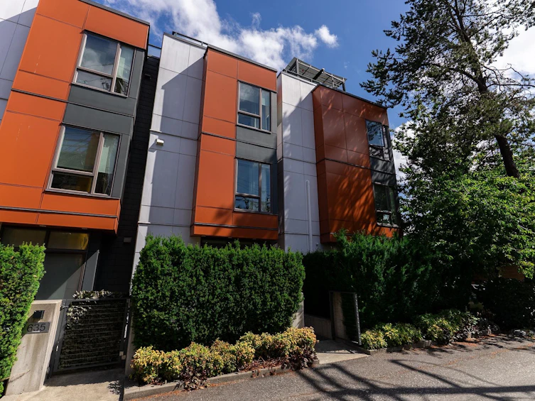 637 Victoria Drive, Vancouver, BC, V5L 0C3 - 38