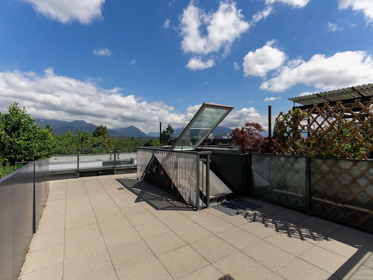 637 Victoria Drive, Vancouver, BC, V5L 0C3 - 25
