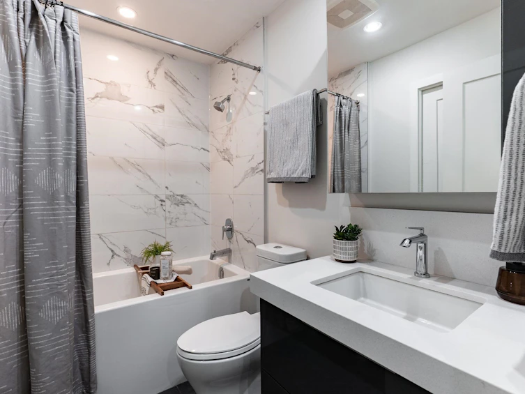 637 Victoria Drive, Vancouver, BC, V5L 0C3 - 23
