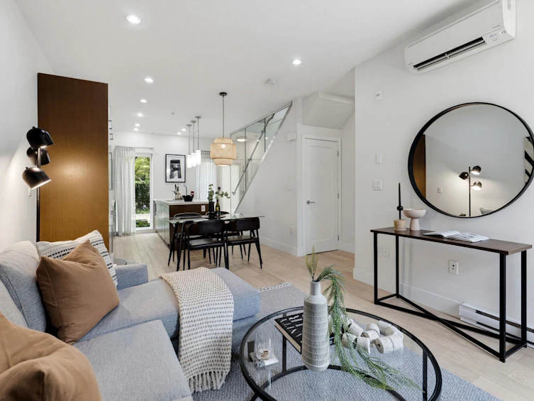 637 Victoria Drive, Vancouver, BC, V5L 0C3 - 6