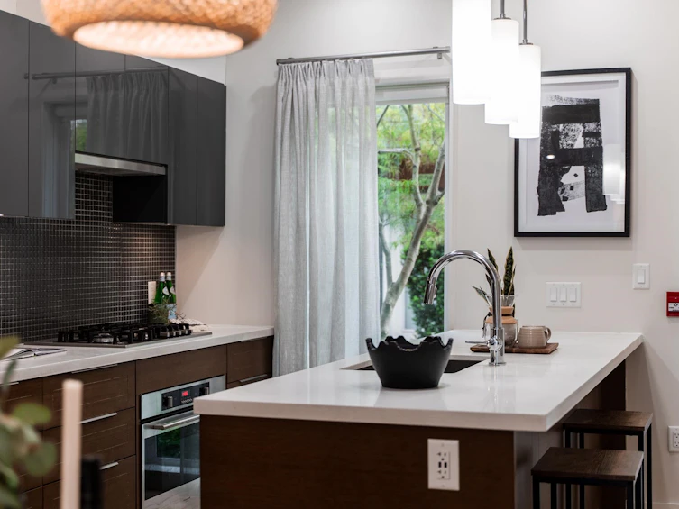637 Victoria Drive, Vancouver, BC, V5L 0C3 - 9
