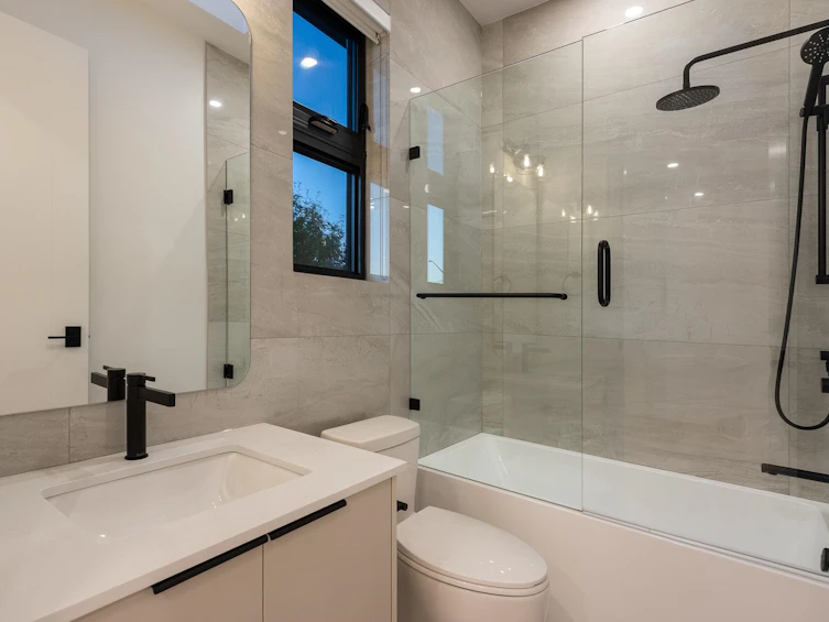 805 Prospect Street, Coquitlam, BC, V3J 6E8 - 33