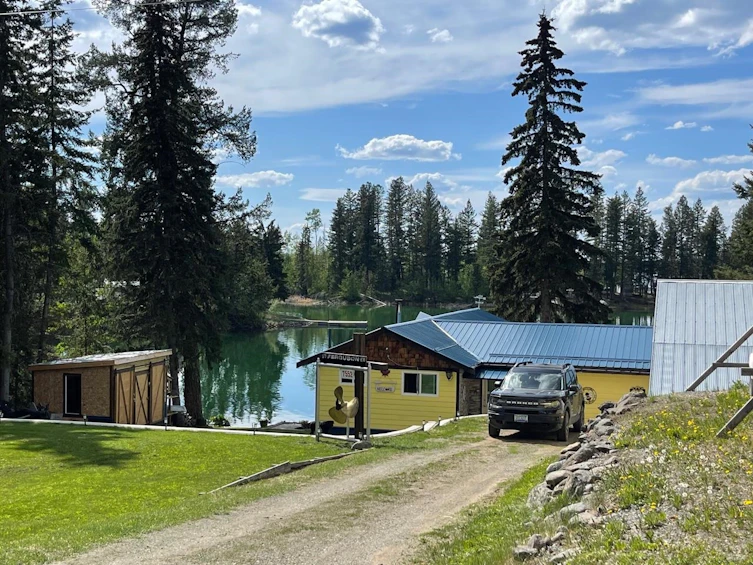 7552 Mickelsen Road, Sheridan Lake, BC, V0K 1E0 - 8