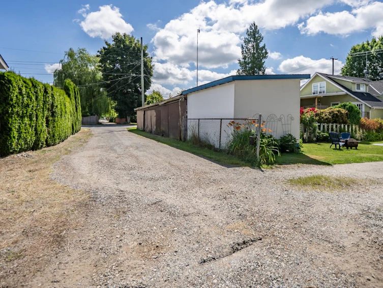 33561 7 Avenue, Mission, BC, V2V 2E8 - 33