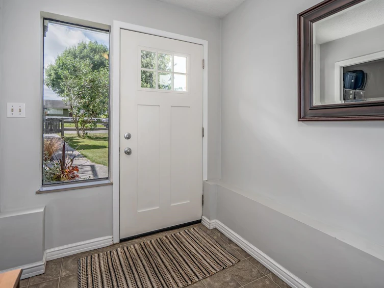 33561 7 Avenue, Mission, BC, V2V 2E8 - 2
