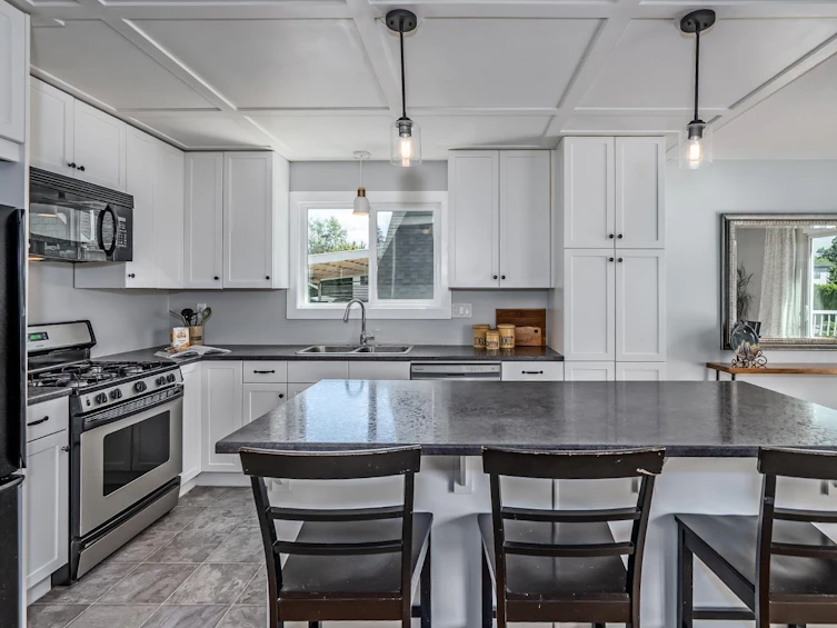 33561 7 Avenue, Mission, BC, V2V 2E8 - 14