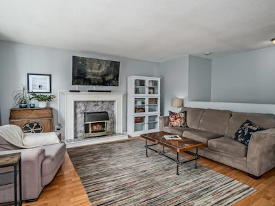 33561 7 Avenue - 5
