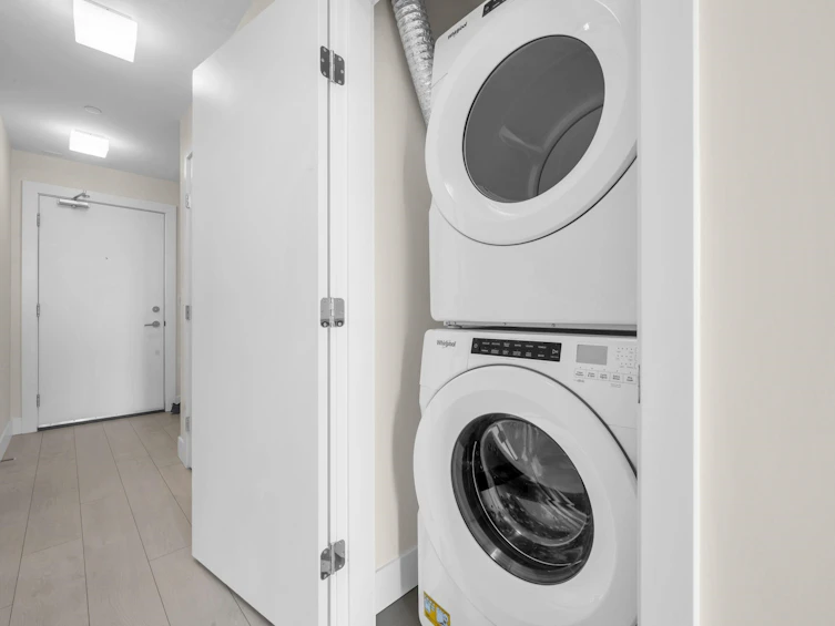 2406-3538 Sawmill Crescent, Vancouver, BC, V5S 0E3 - 18