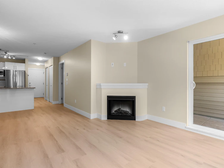 218-6800 Eckersley Road, Richmond, BC, V6Y 0E7 - 4