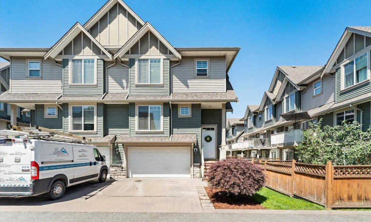 61-6498 Southdowne Place