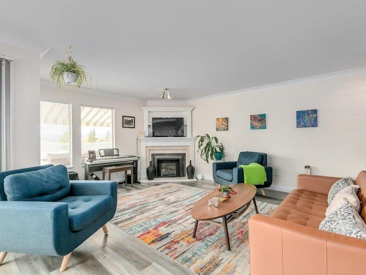 8376 Centre Street, Delta, BC, V4C 3X4 - 3