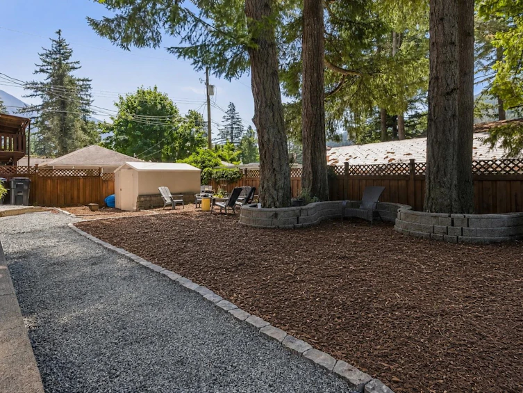 361 Pine Street, Cultus Lake, BC, V2R 4Y9 - 23
